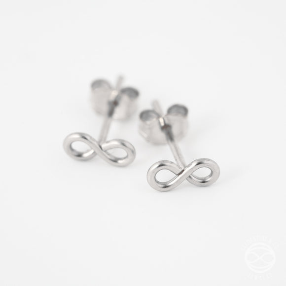 Shape Studs in Silver